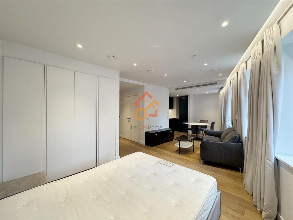 Studio flat for rent