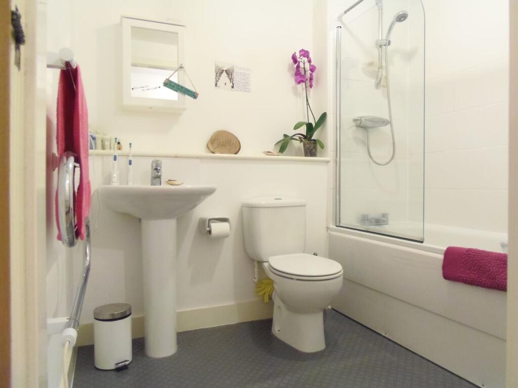 Apartment in Chester, Newtown, City of Chester - View 5