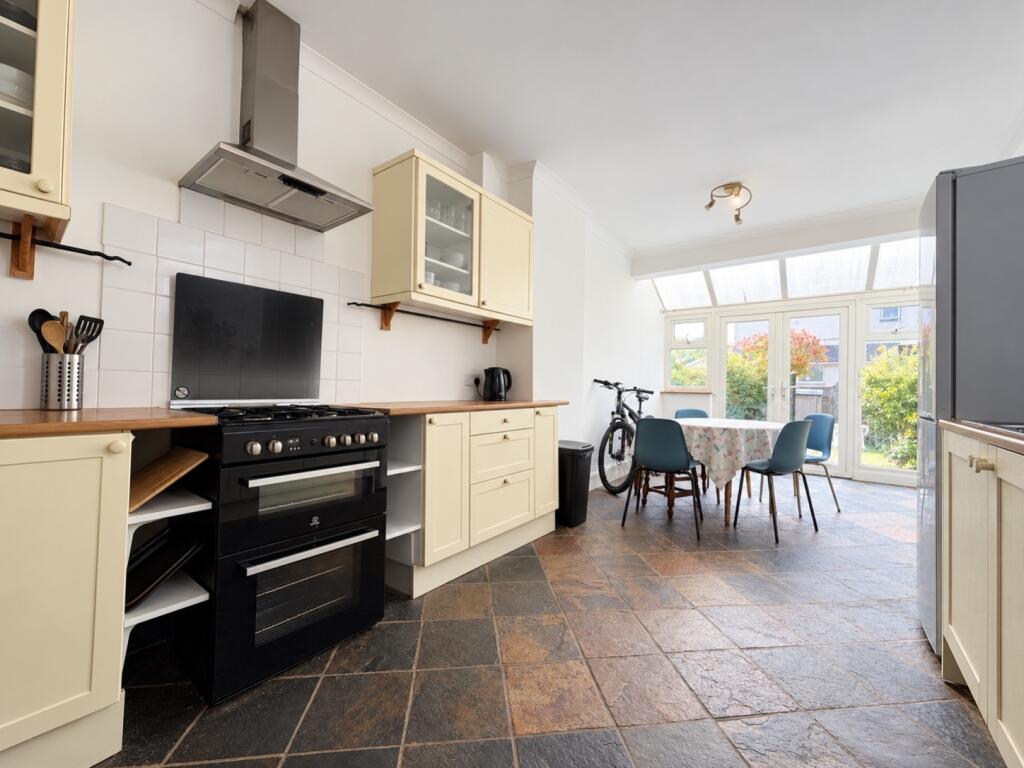 House in Cardiff, Maindy, Cathays - View 3