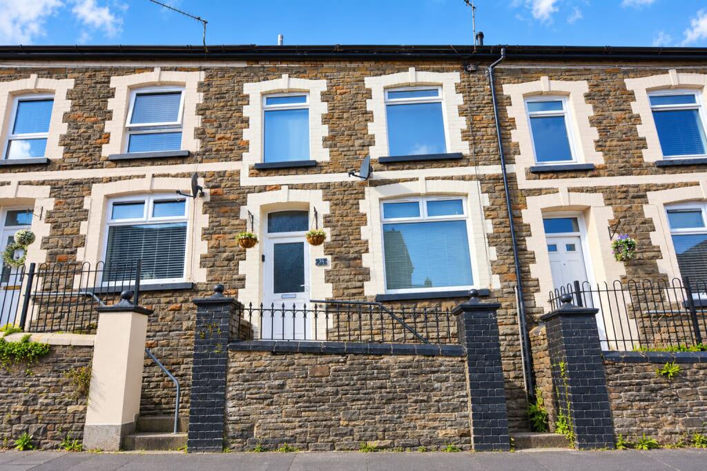 Main image of property: 34 Coronation Place, Aberfan