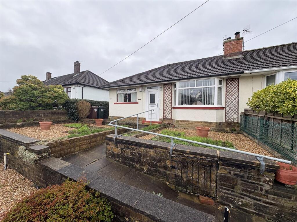 Main image of property: The Avenue, Clayton, Bradford