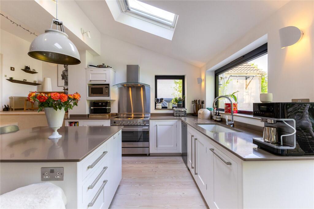 House in Bath - View 5