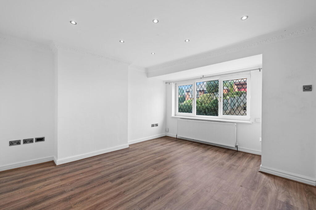 House in Sheffield - View 4