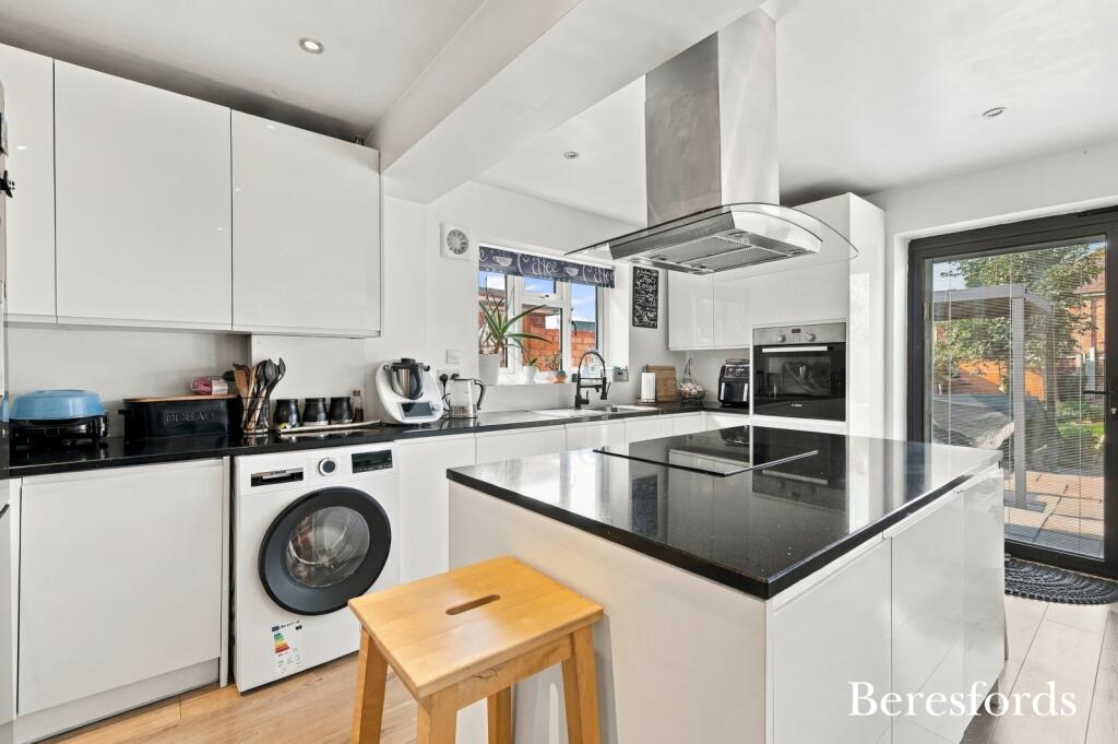 House in Aveley, Essex - More