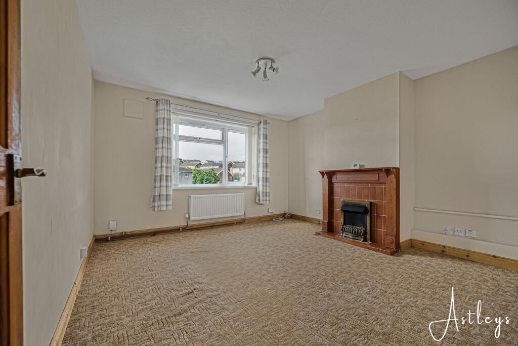Apartment in Newton, West Cross, Mumbles - View 2