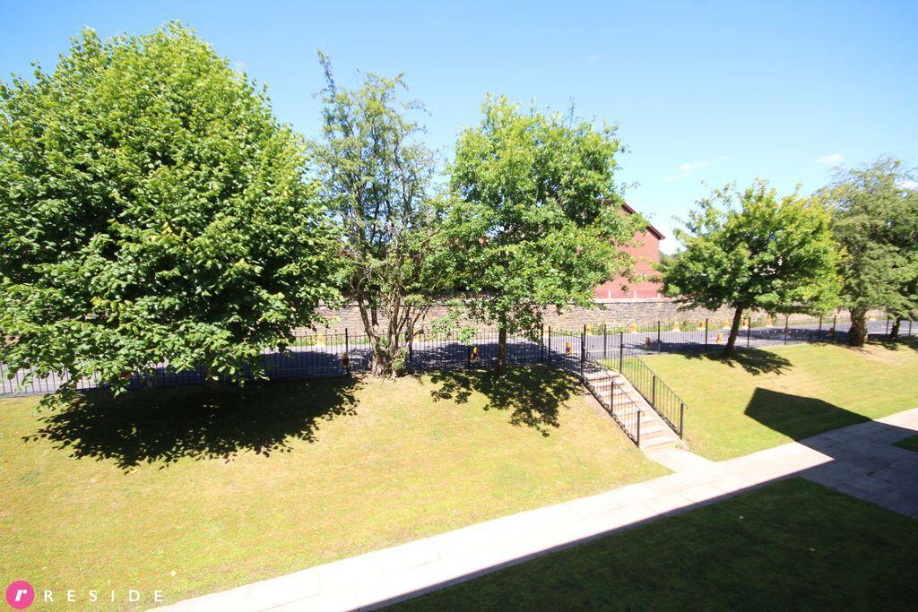 Apartment in Oldham - View 4