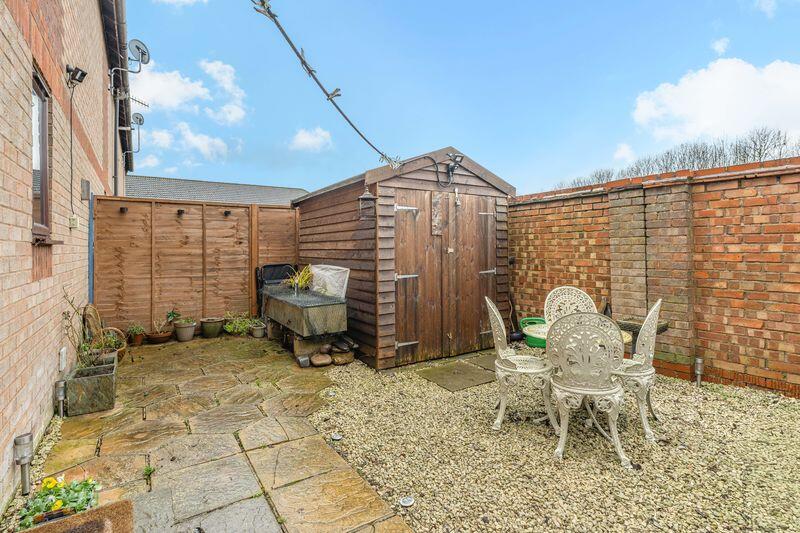 29, Ivatt Walk, Banbury photo 3