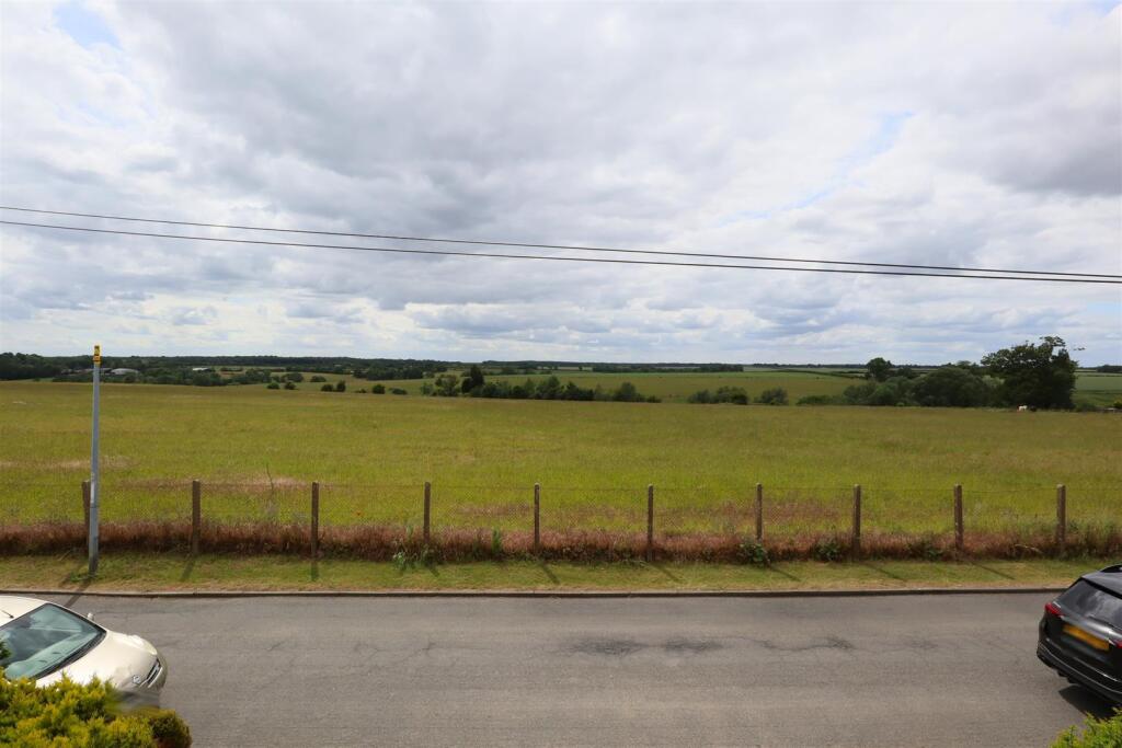 Trent Road, Wittering, Peterborough photo 2