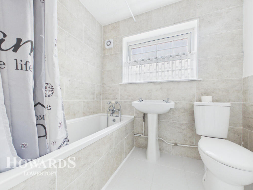 House in East Suffolk, Lowestoft - View 5
