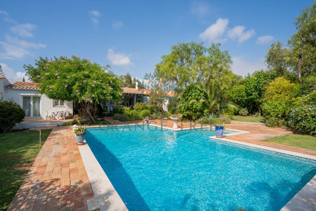Main image of property: Algarve, Almancil