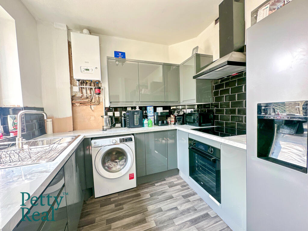 3-bed terraced on New Oxford Street, Colne, £140,000