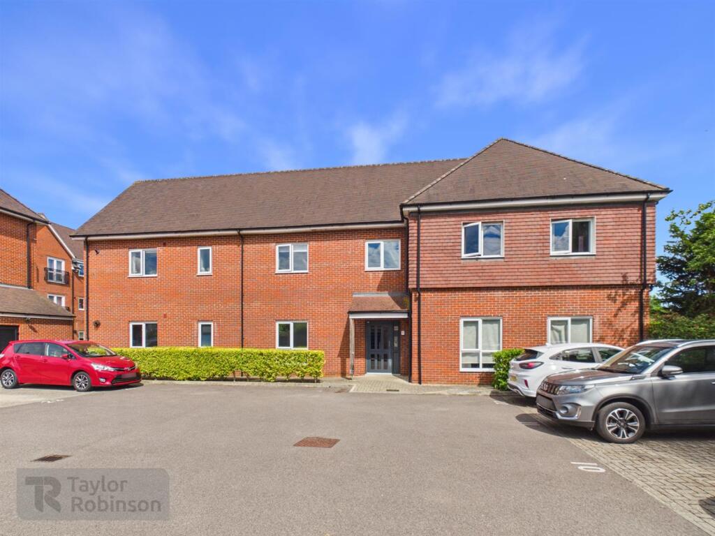 Main image of property: Three Bridges, Crawley