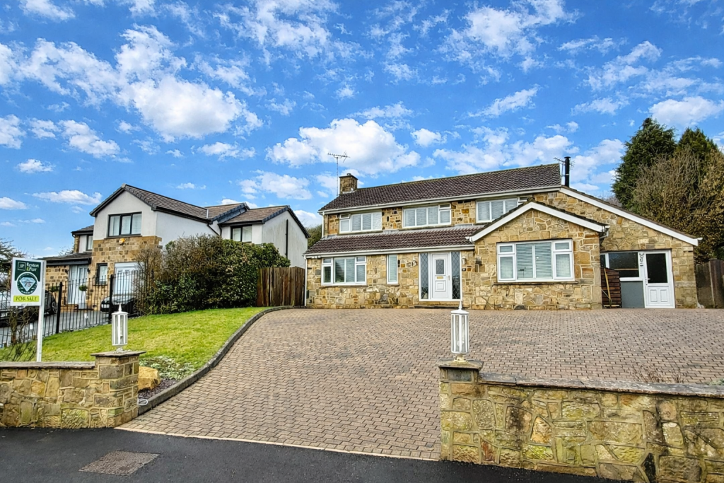 Main image of property: Bardsey, Congreve Way, LS17
