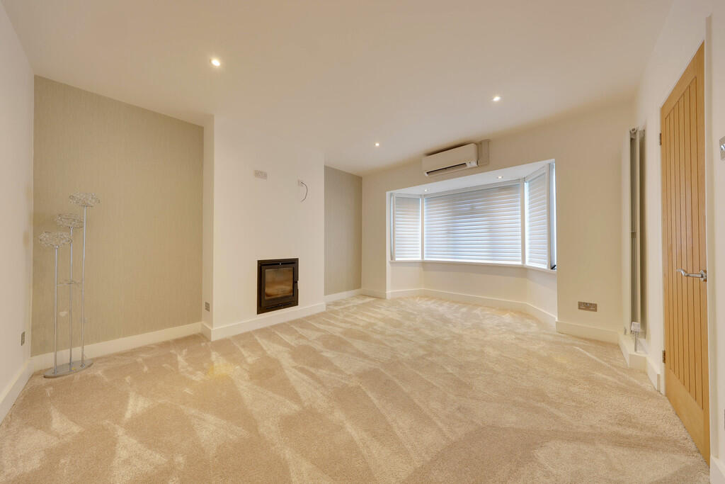 House in London - View 3