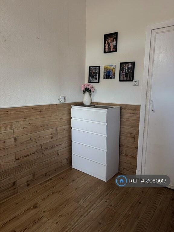 Apartment in Aberdeen - More