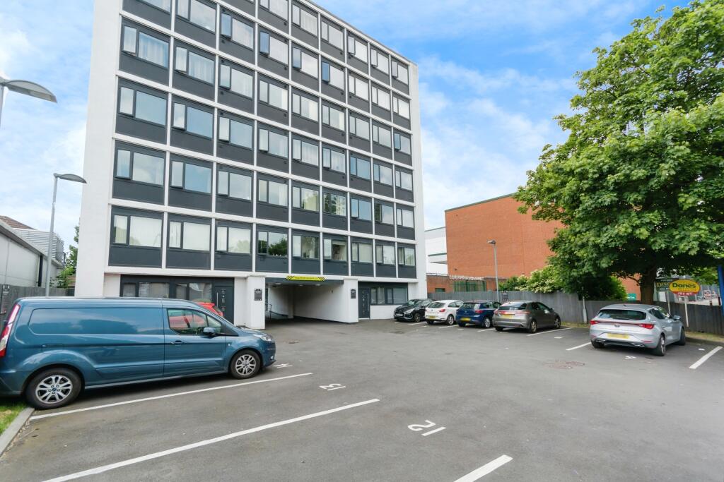 1-bed flat on Coventry Road, Sheldon, Birmingham, West Midlands, B26, £140,000