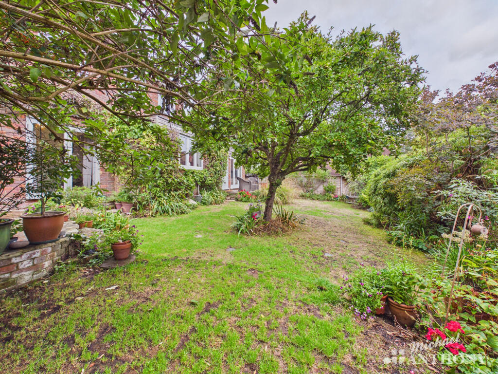 House in Quainton - View 5