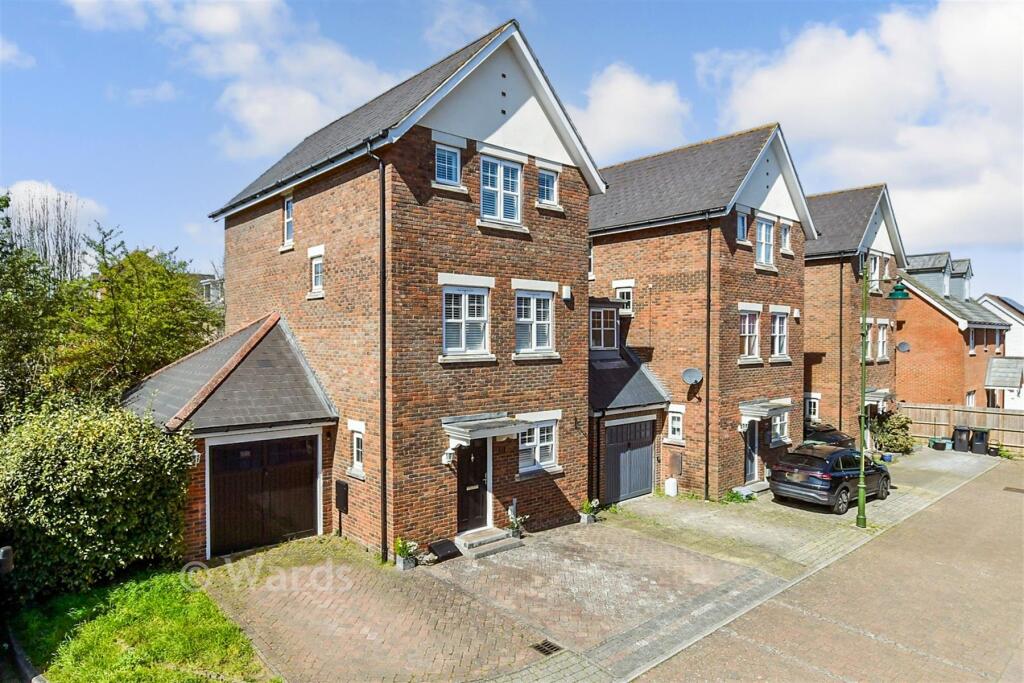 Main image of property: Cardinal Walk, Kings Hill, West Malling, Kent