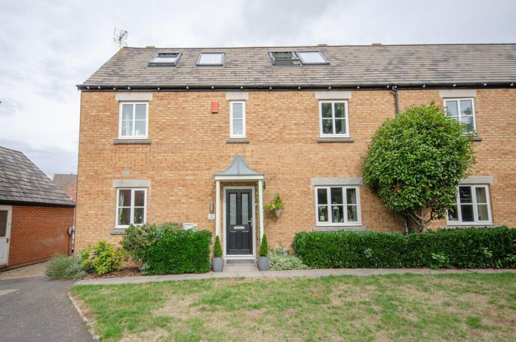 Main image of property: School Court, Stoke Gifford, Bristol, BS34 8SA