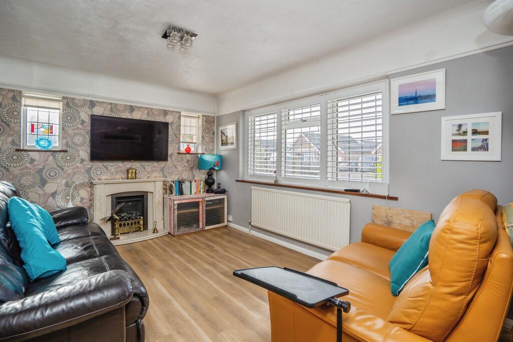 27 Lion Road photo 2