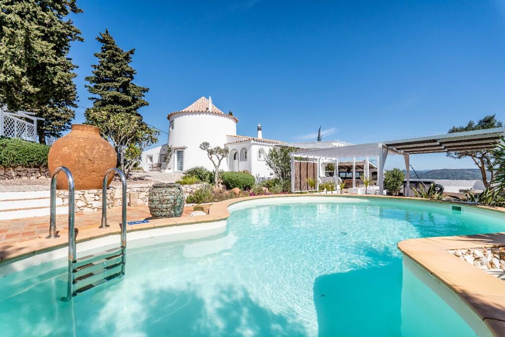 Main image of property: São Bartolomeu de Messines, Algarve