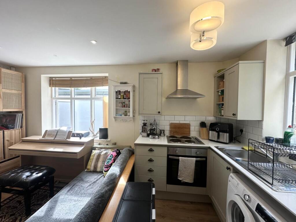 Apartment in Leeds - More