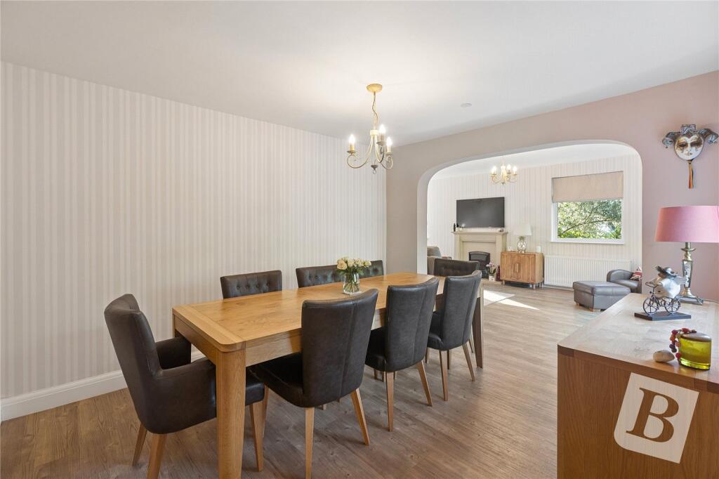 House in London - View 5