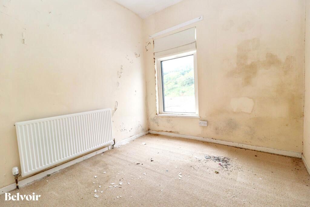 House in Treharris, Bedlinog - View 2