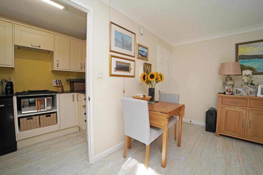 Apartment in Swindon - View 5