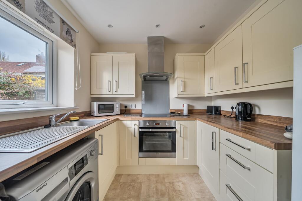 Well Park, Congresbury, BS49 photo 2