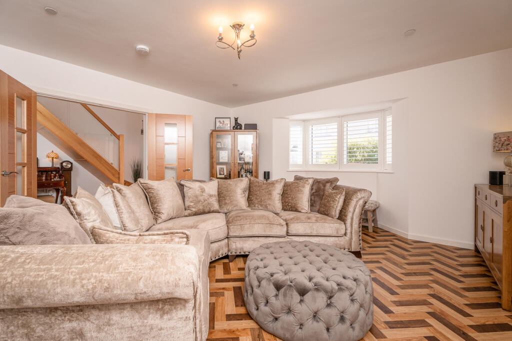 House in Llanarthne, Llanarthney - View 5