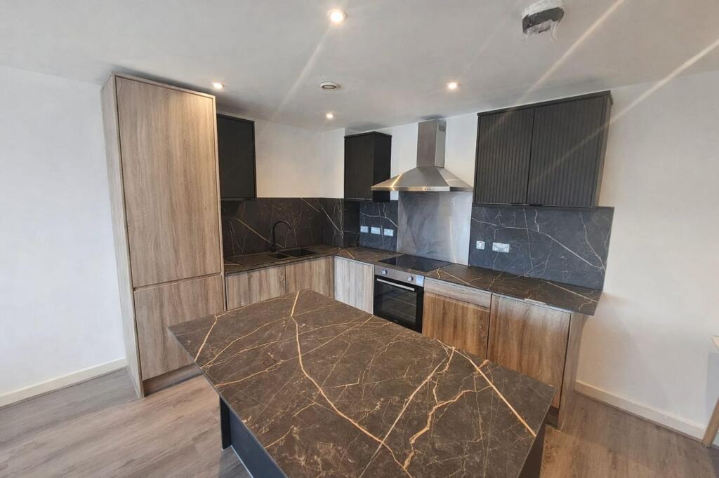 Main image of property: 39 Leeds Street, Liverpool, L3