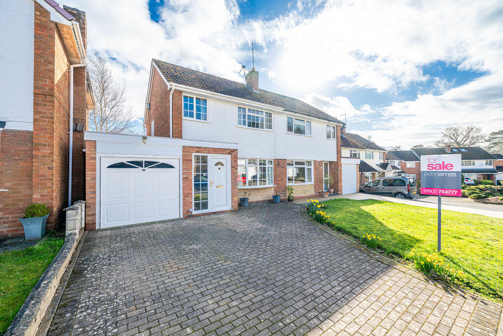 Main image of property: Oakleys, Brewood