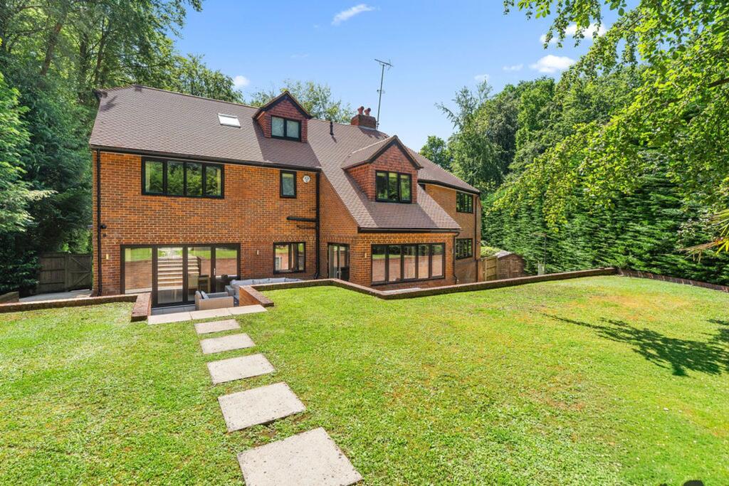 House in Hemel Hempstead, Hazlemere - View 4