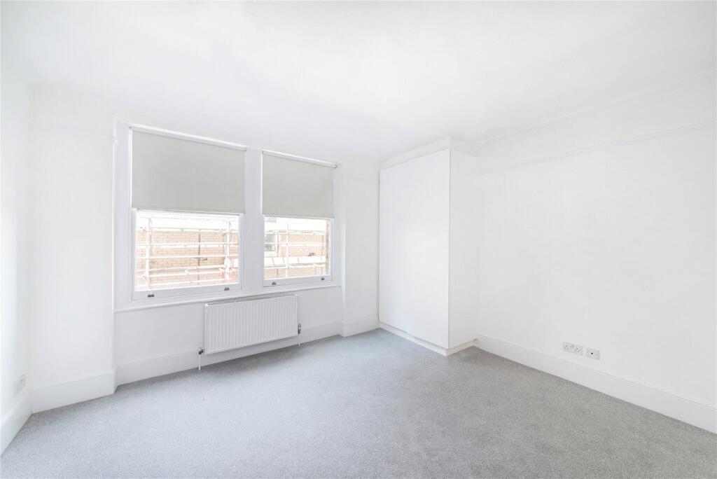 Apartment in London - View 5
