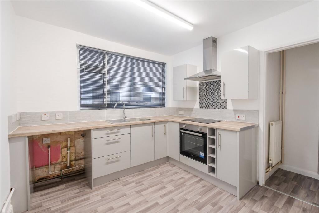 Apartment in Doncaster - View 5