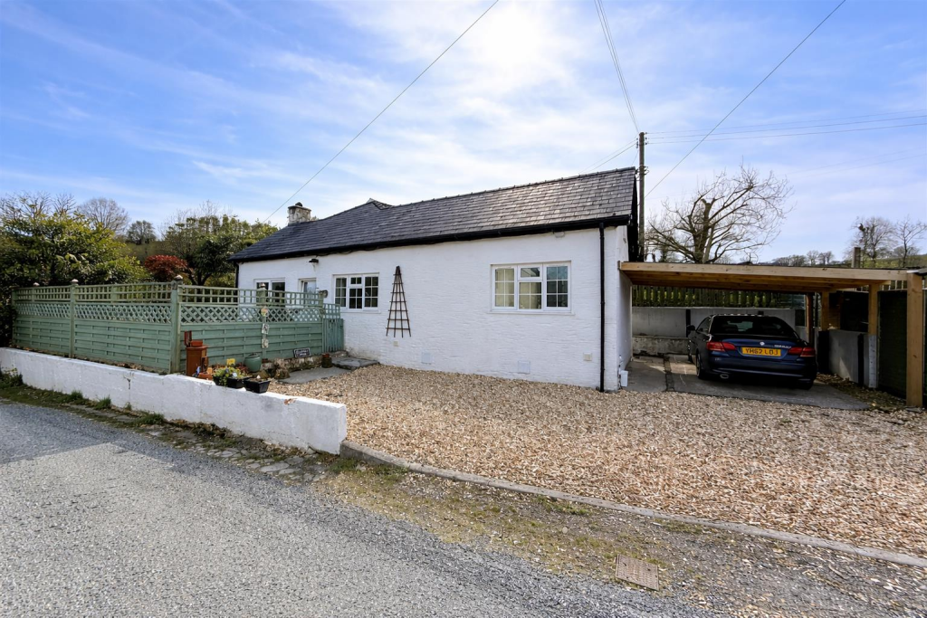 Main image of property: Rhydowen, Llandysul