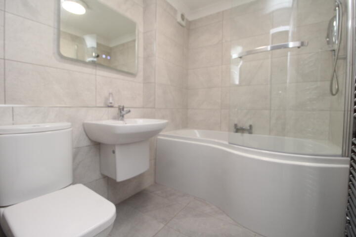 Apartment in Glasgow - More
