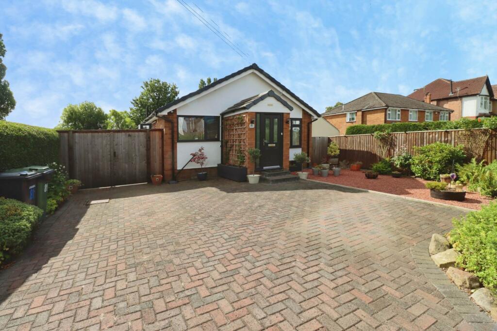 3-bed detached on Cavendish Drive, Rock Ferry, £300,000