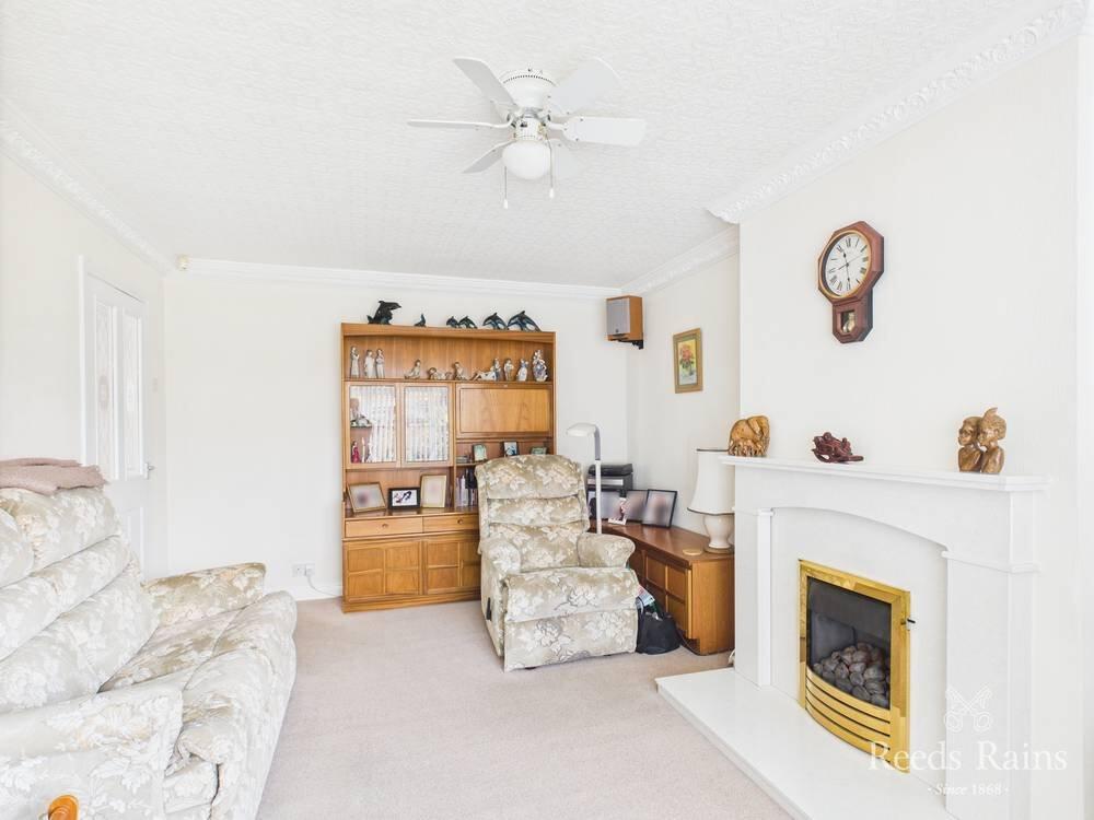 Winston Drive, Middlesbrough, North Yorkshire, TS6 photo 3
