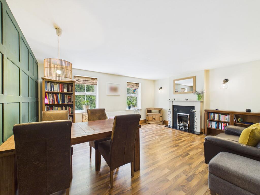 House in York - View 3
