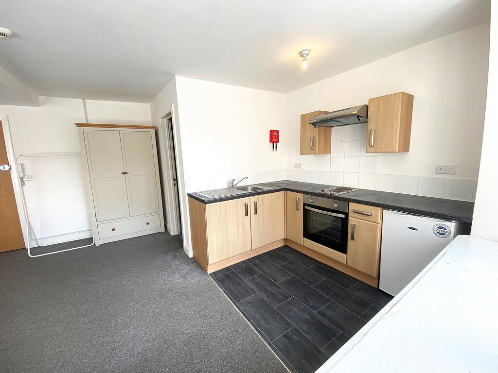Apartment in Portsmouth - View 4