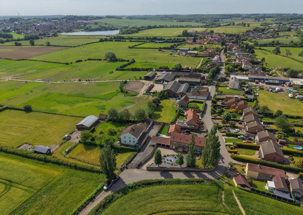 Main image of property: Walseker Lane, Harthill, S26