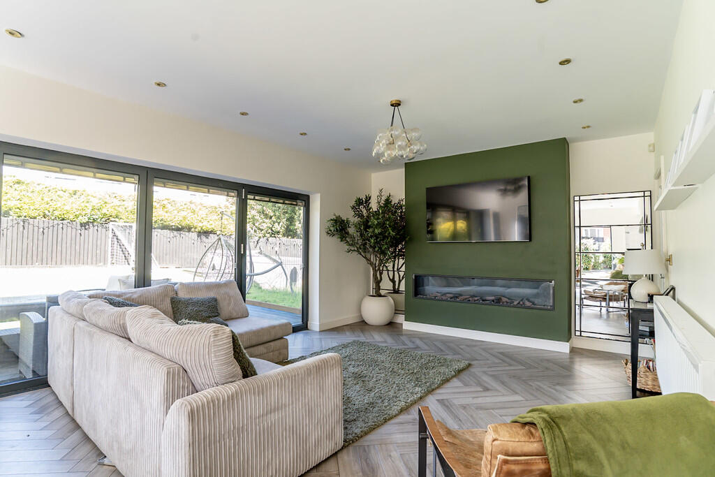 4 The Meadow, Scarcroft LS14 3LD photo 4
