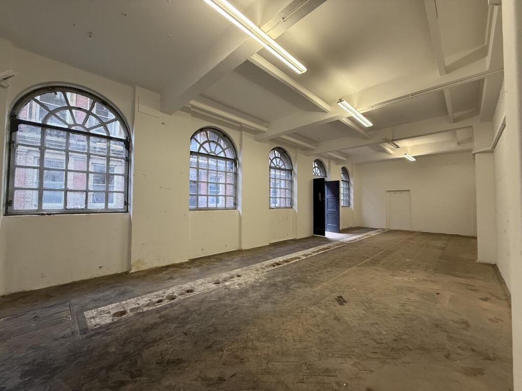 Main image of property: 18A Foregate Street, Worcester, Worcestershire