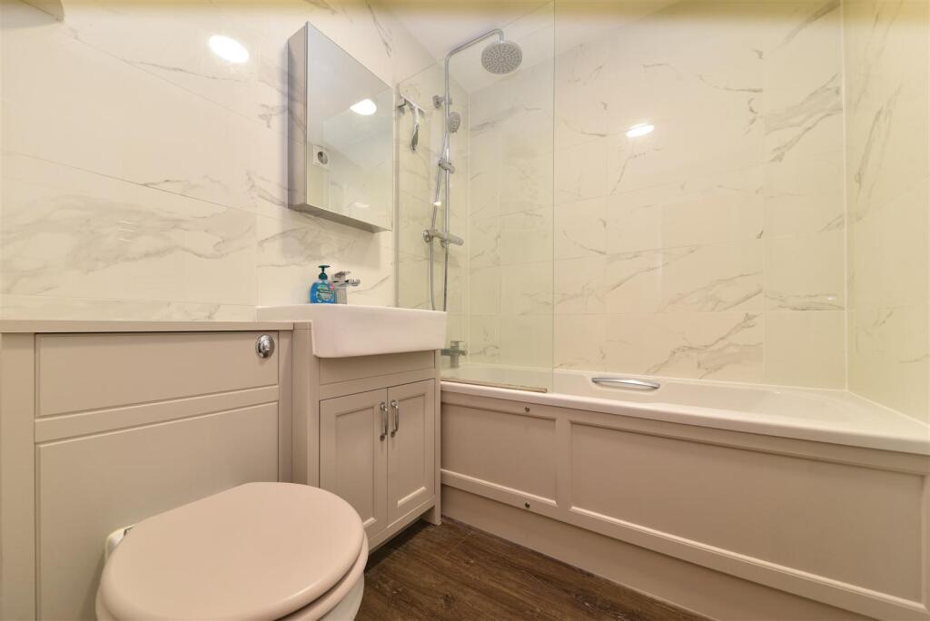 Apartment in Stevenage - More