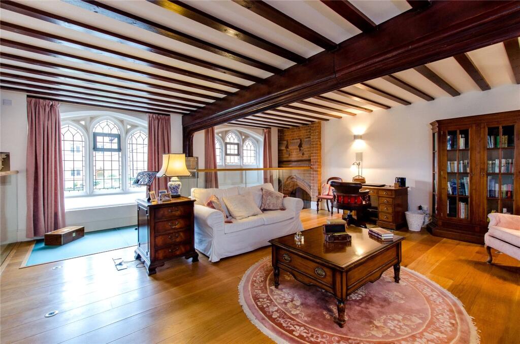 6, Abbey Gardens, Upper Woolhampton, Reading, Berkshire, RG7 photo 4