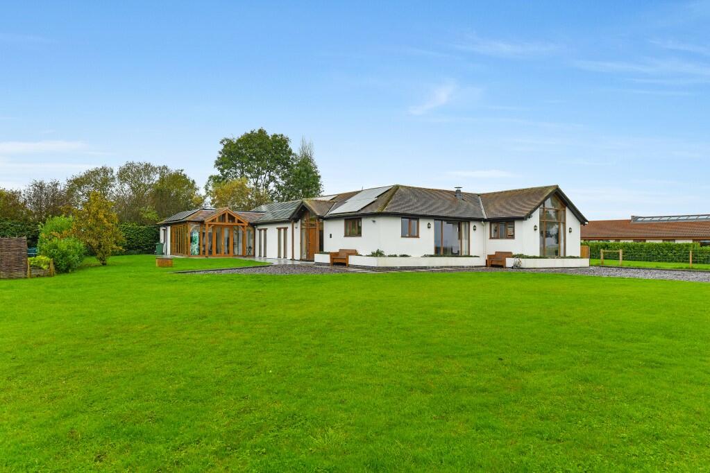 Main image of property: Bridle Road, Burton Joyce, Nottingham, NG14