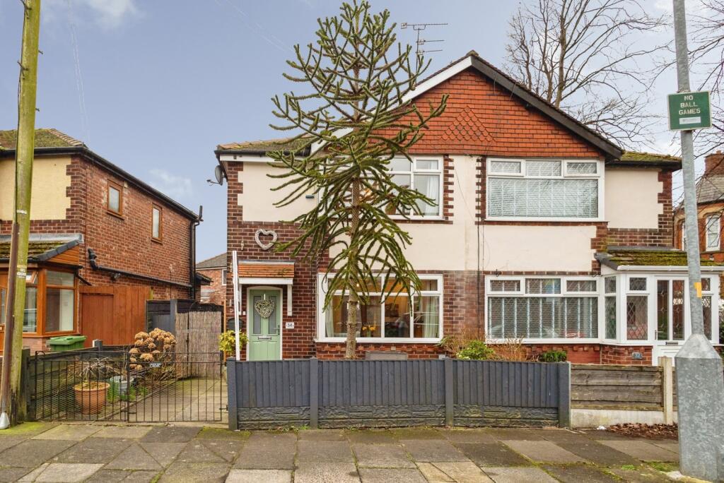 Main image of property: Hoppet Lane, Droylsden, Manchester, Greater Manchester, M43