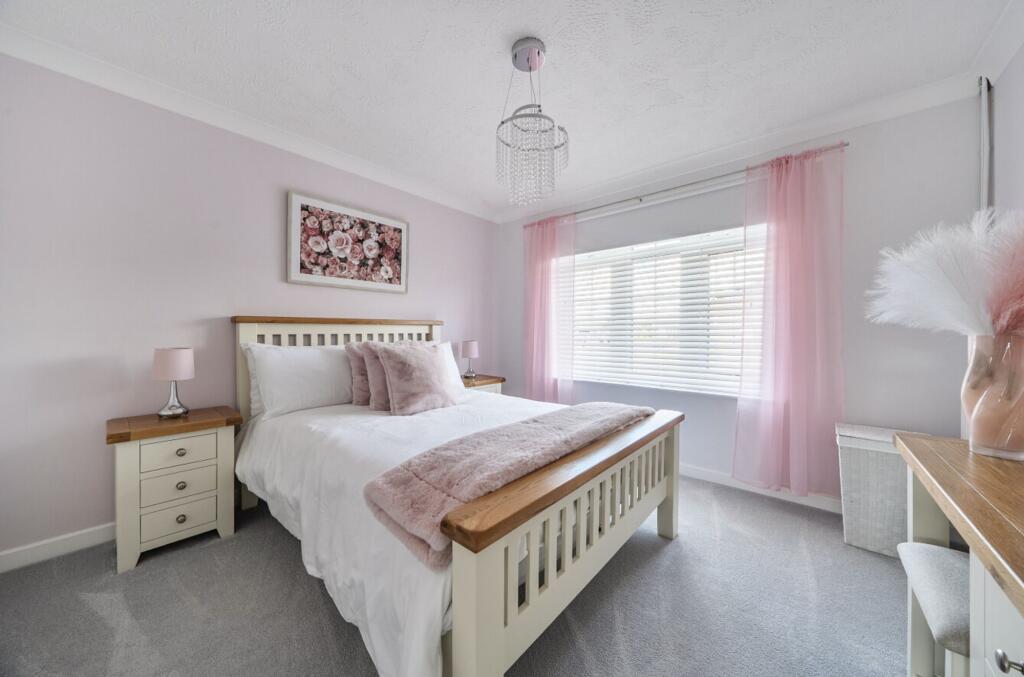 House in Portsmouth - View 4